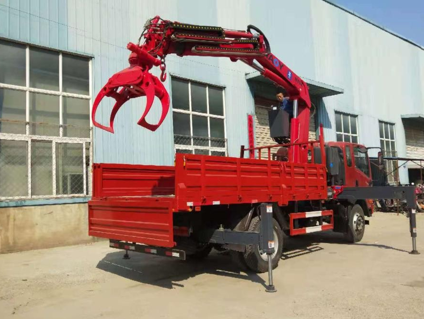 Dongfung Wood grabber dump truck