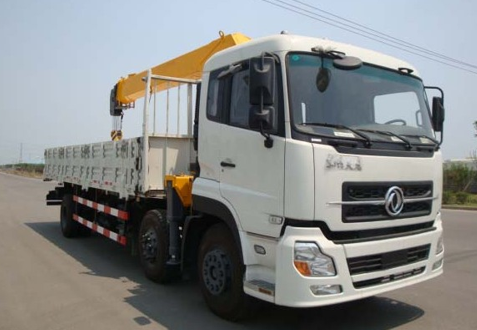 Dongfeng 4x2 Truck with Crane (6.3T / 8T)