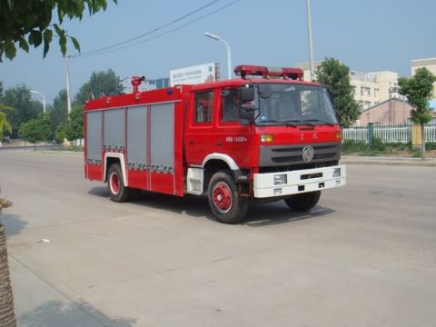 JDF5151GXFPM70/A型泡沫消防车